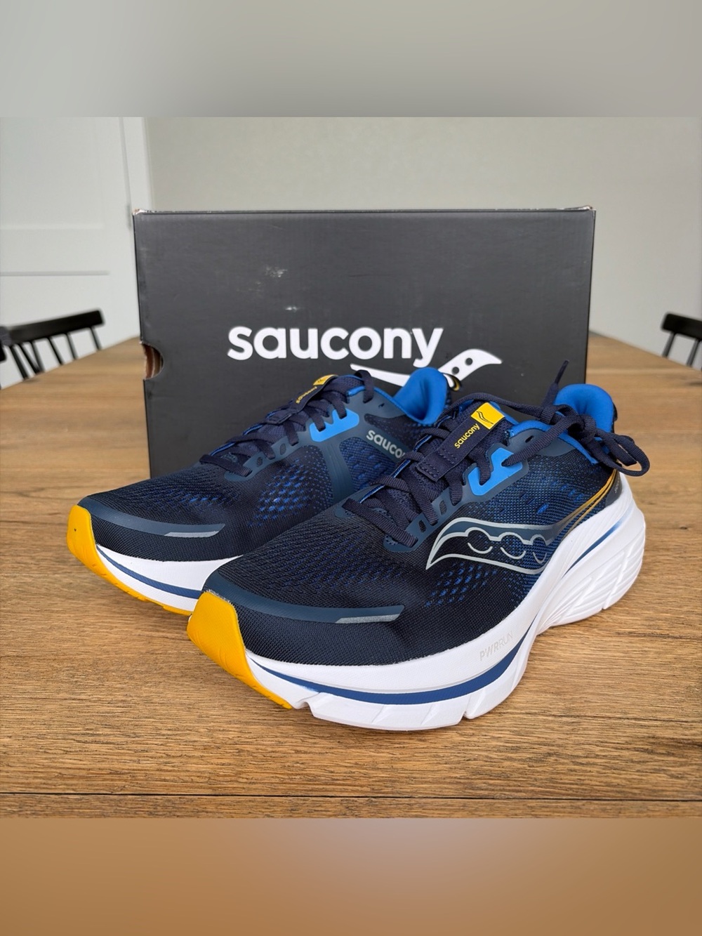 Sizes 9/9.5/11/11.5 Men’s Saucony Guide 18 Navy Skydiver Marine S20998-164